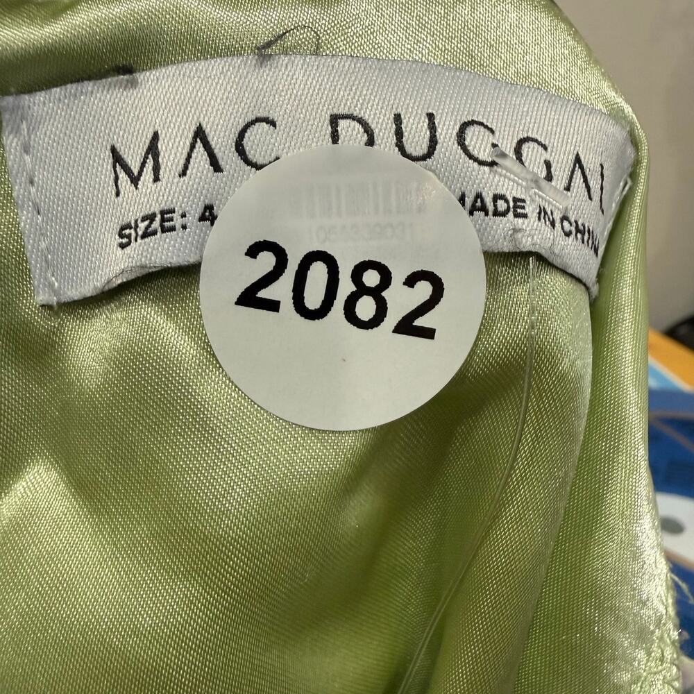Mac Duggal Tiered A-Line Long-Sleeve Ruffled Chiffon Gown Size 4 - Picture 10 of 10